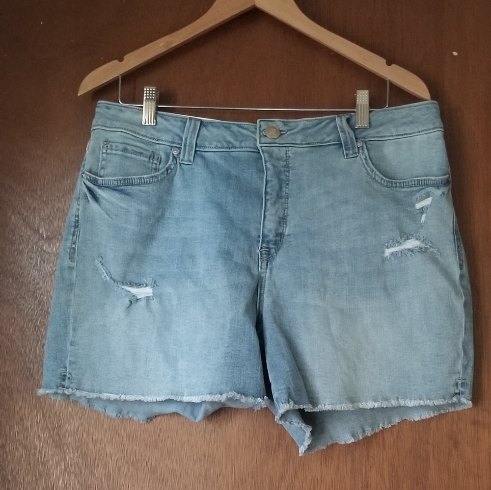 Seven7 jean shorts